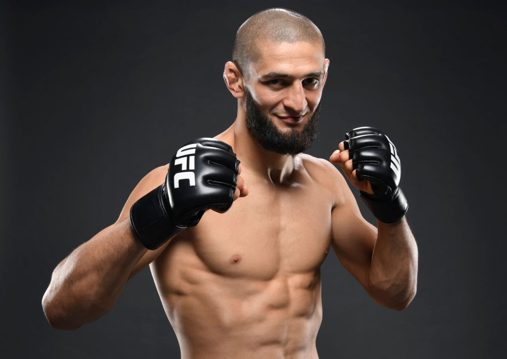 alt="Khamzat Chimaev net worth 2025 UFC earnings"