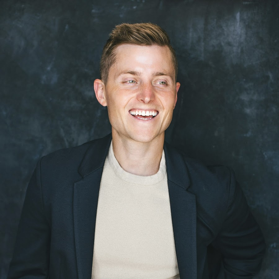 Sawyer Hemsley net worth linked to Crumbl Cookies franchise growth